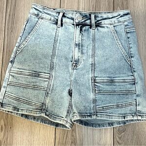 Risen cargo style Denim Shorts very stretchy beautiful wash